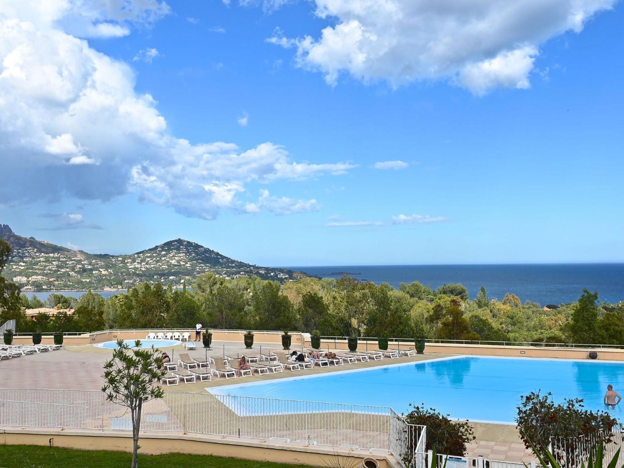 Apartment Village Cap Esterel - L'Esquinade-31 By Interhome Saint-Raphaël Exterior foto